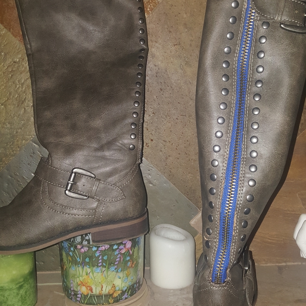 Ladies Boots